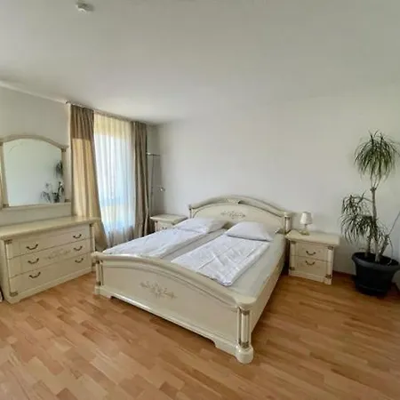 Haus In Ossendorf Holiday home Cologne